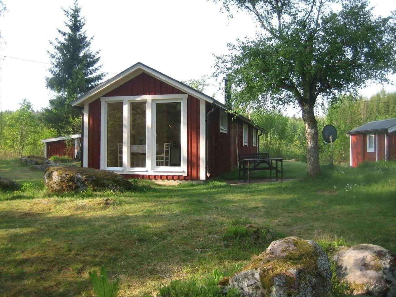 Ferienhaus In Malilla Boote Sauna See المظهر الخارجي الصورة